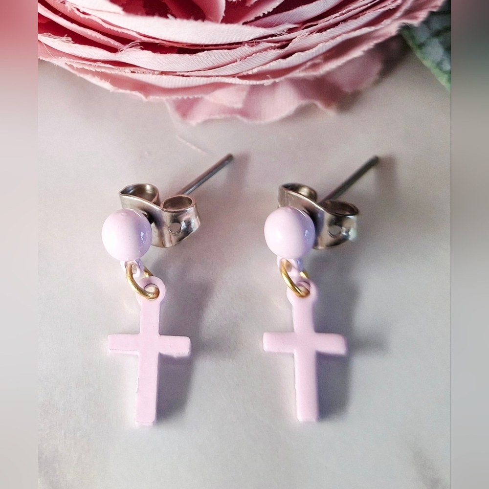 Vintage 80s 🩷✝️Pink Cross Earrings
